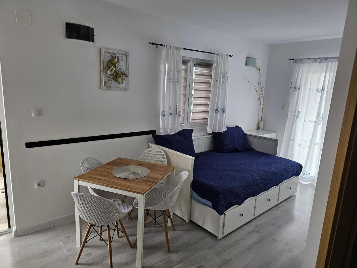 Apartmani Alma Podgora Exterior photo